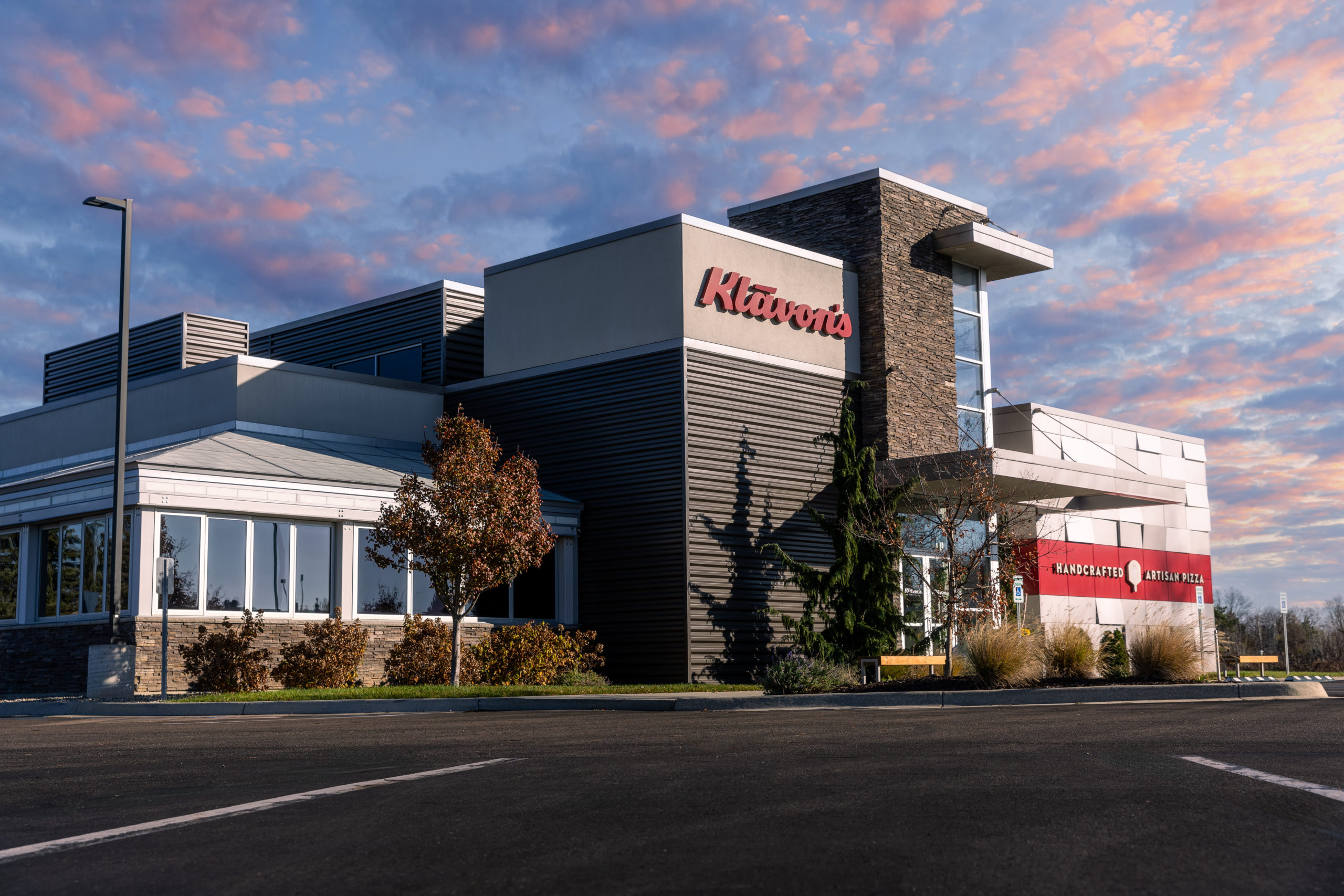 Klavons Lansing Restaurant