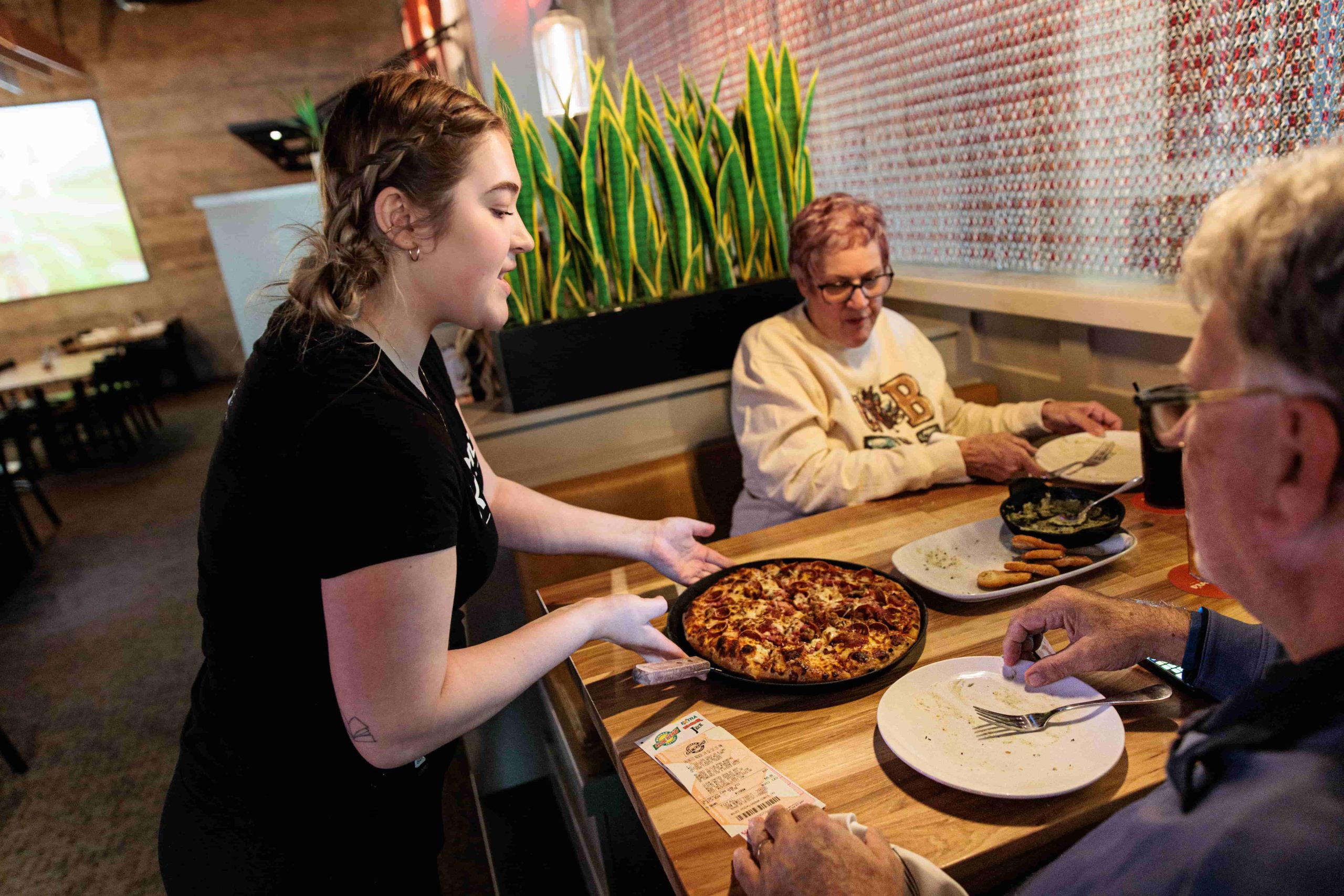 salads sandwiches beer cocktails